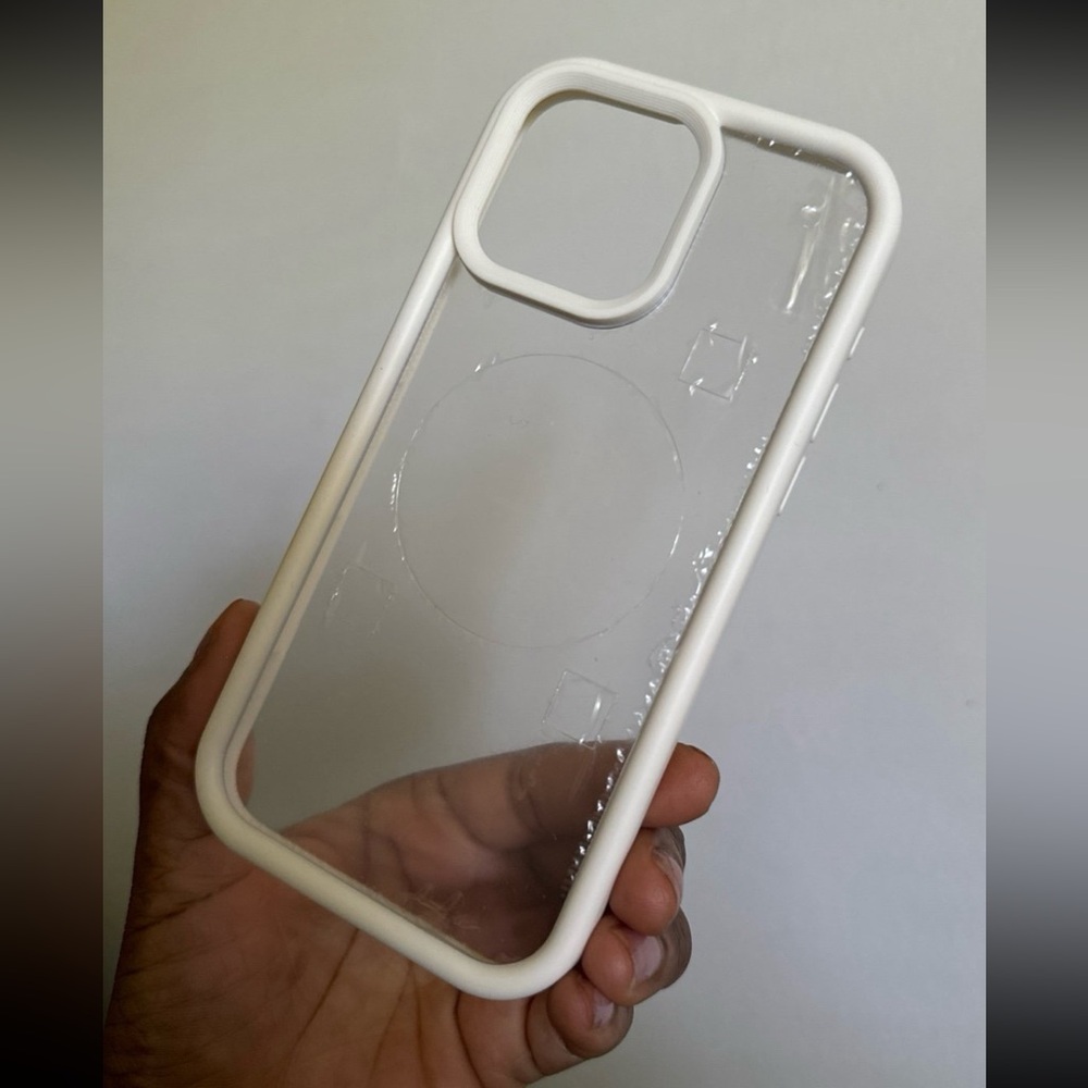 iPhone 15 pro max matte white protective border case
